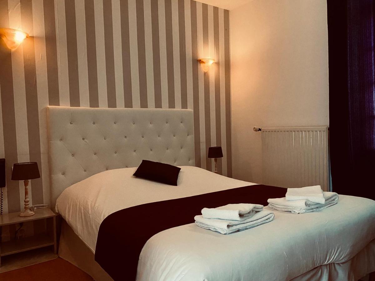 Le Cheval Blanc Hotel Jargeau Eksteriør billede